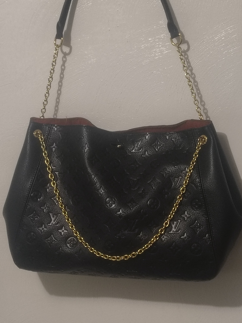 Louis Vuitton Black Anytime MM Embossed Leather Shoulder Bag